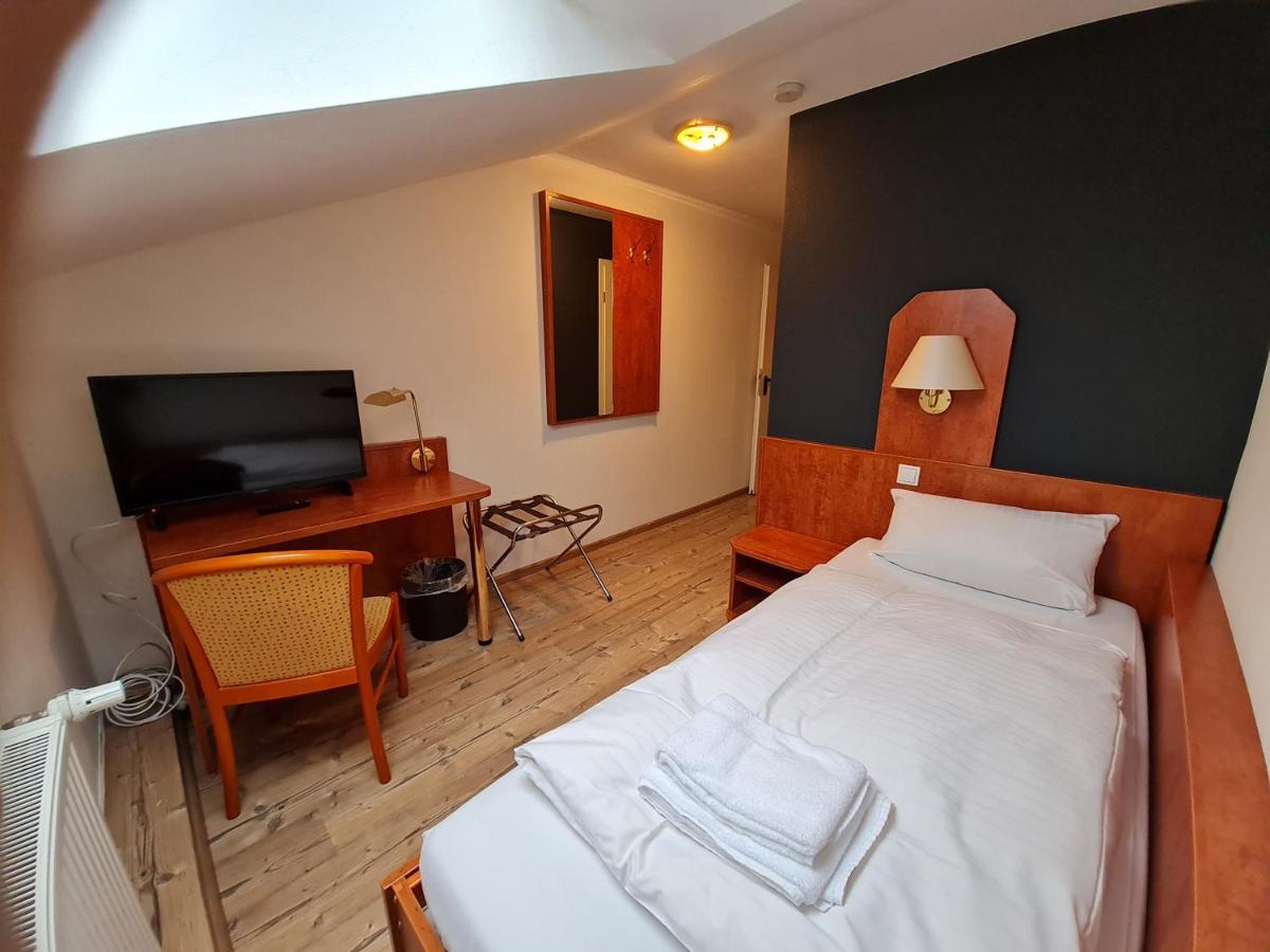 Gasthaus Frorup Hotell Oeversee Exteriör bild